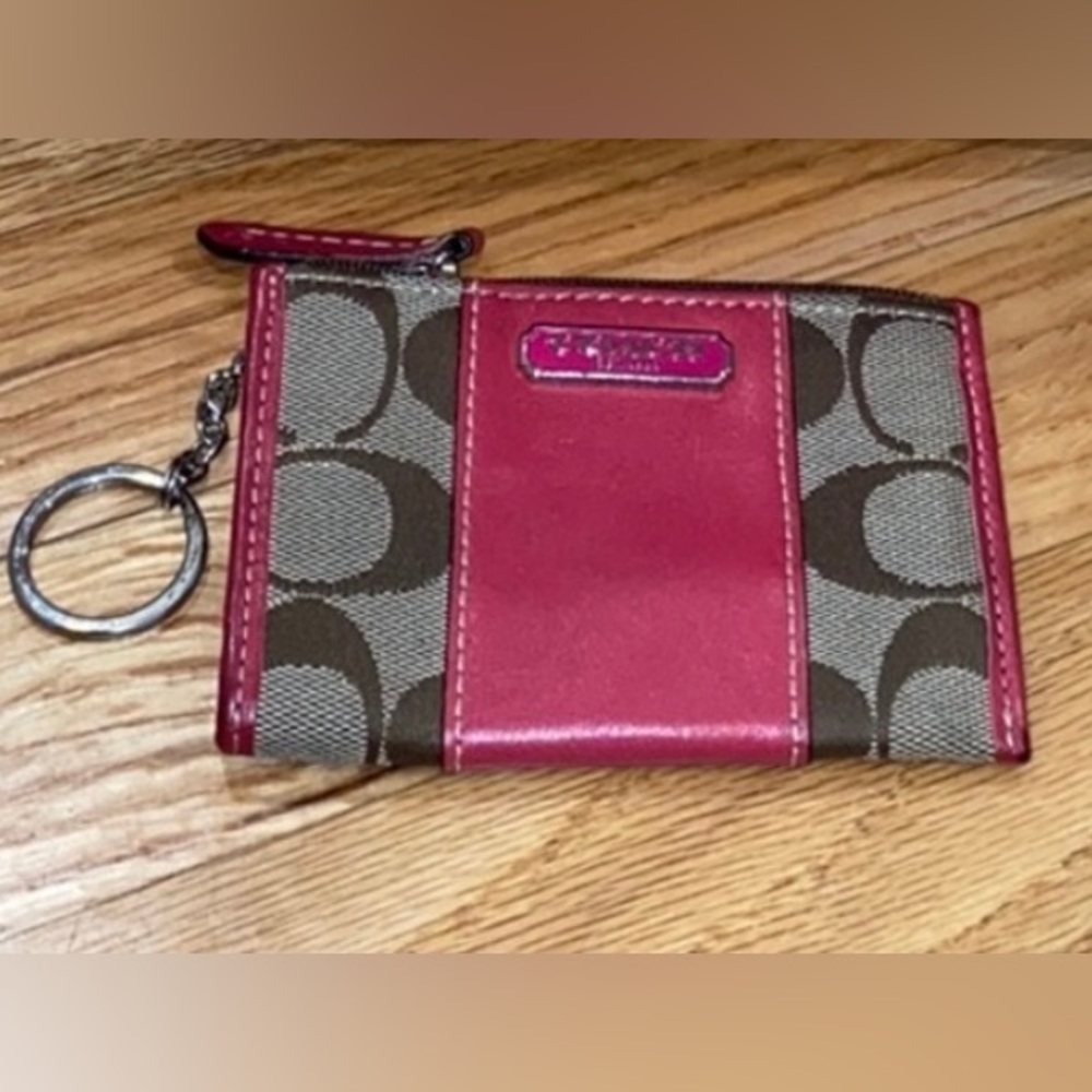 Genuine Coach wallet with keychain